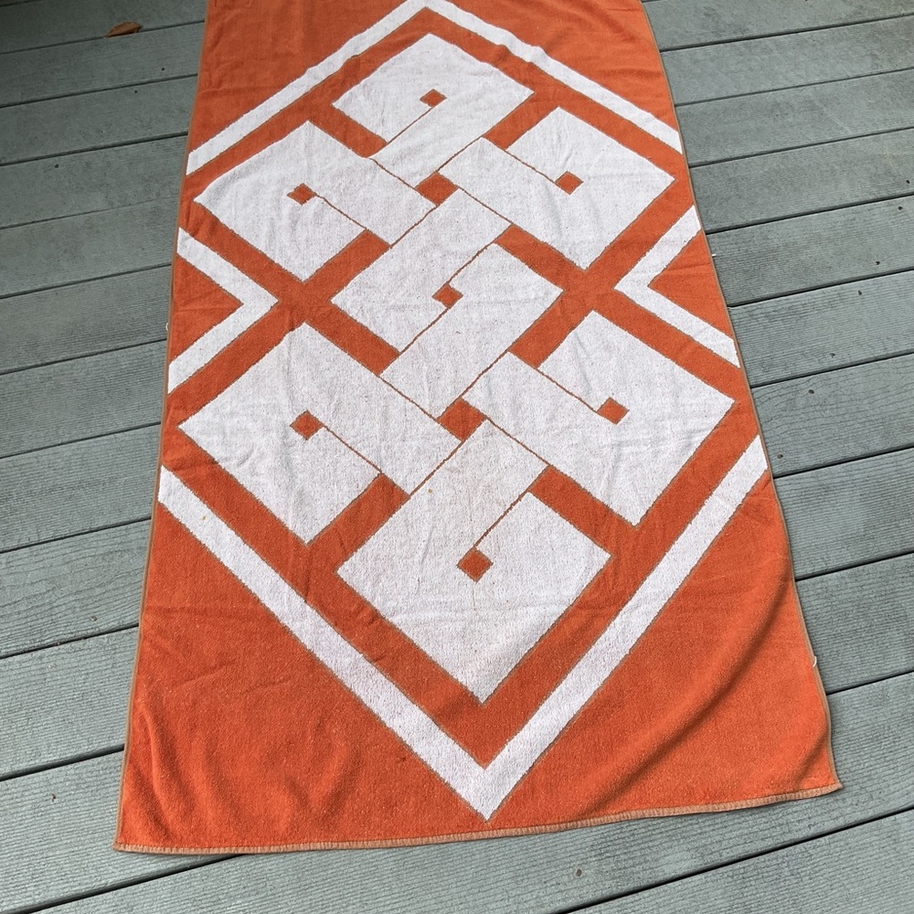 Vintage Body towel by Saydah Geometric Bath/Beach Towel